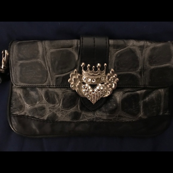 Crowned Heart Clutch - Picture 5 of 5